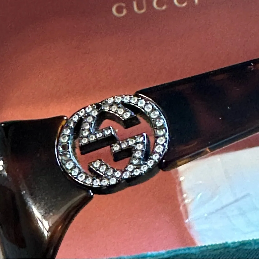 Gucci Women's Elegant Brown Glasses